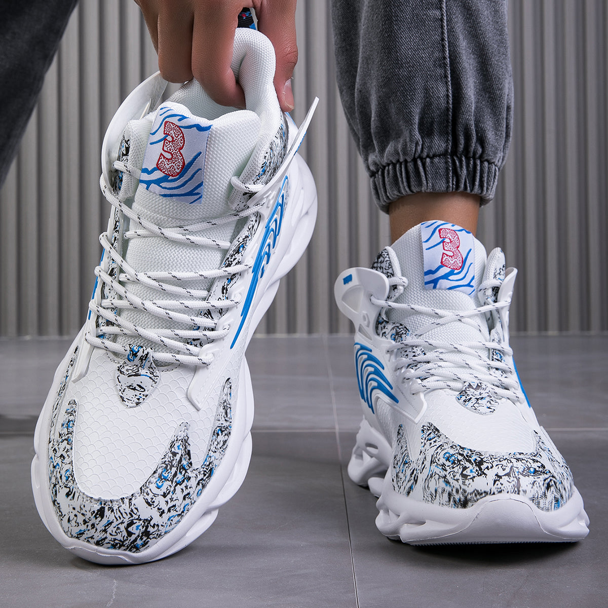 Sporty Comfortable Running Shoe
